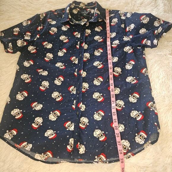 2/$30 Denim & Flower Ricky Singh Short-sleeved Button-down Santa Shirt Size L - Picture 6 of 9